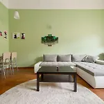 Main Street Apartment / Heart Of Bp